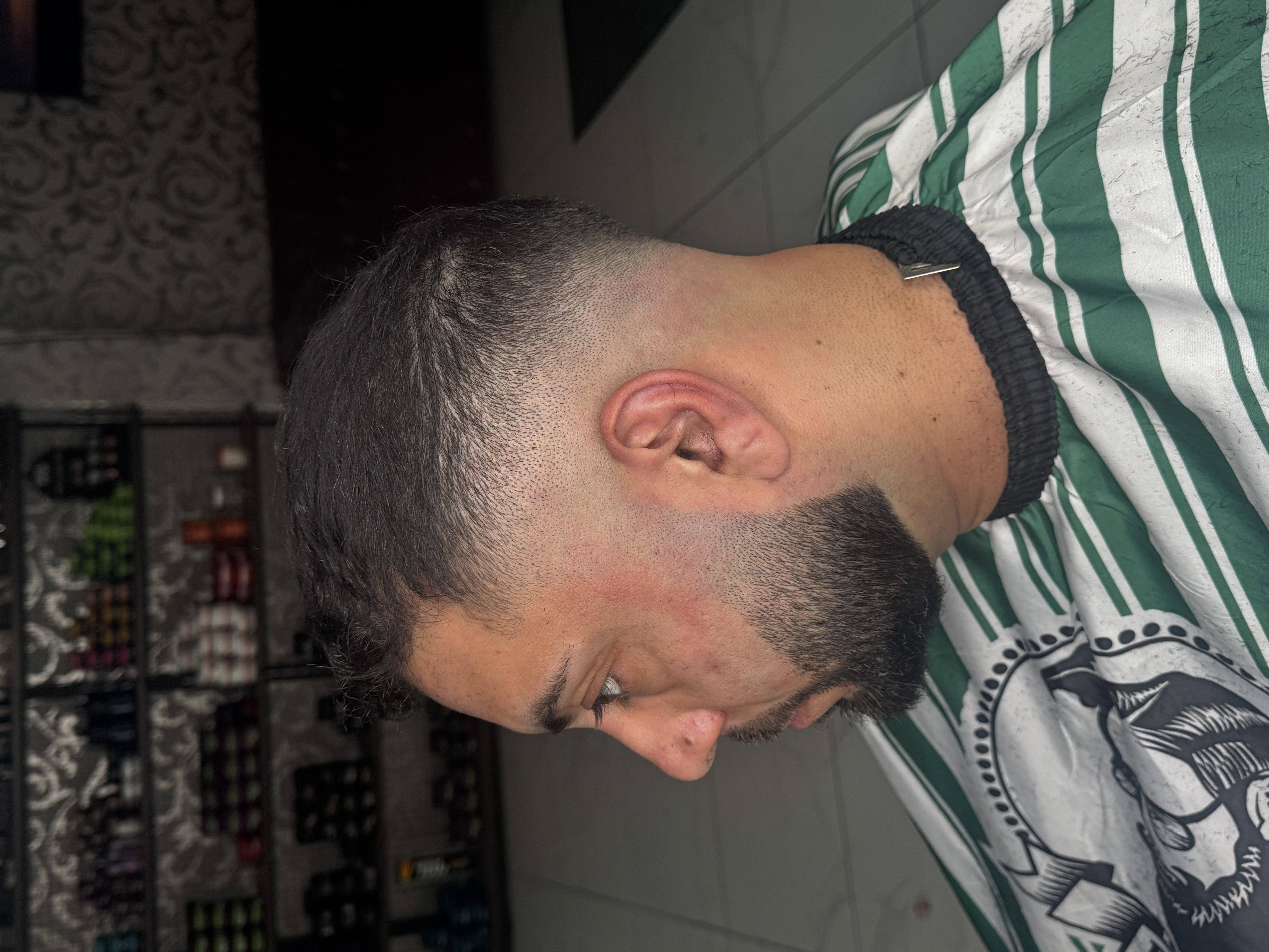 Skjegg & barbering – illustrasjonsbilde